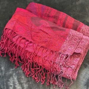 Elegant Red and Pink Paisley Scarf